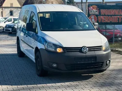 Usado VW Caddy 102 HP (75 kW) 2013 Branco Monovolume