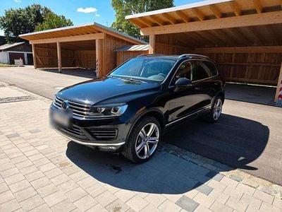 Schwarz Gebraucht 2016 VW Touareg R-line SUV | 17.250 € (Guter Preis)