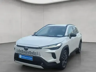 Neu Toyota Corolla Cross 140 PS (102 kW) 2026 Weiß SUV