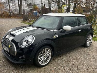 Schwarz Gebraucht 2020 Mini Cooper SE Kleinwagen | 14.900 € (Guter Preis)