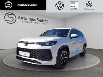 Second-hand VW Tayron R-line 193 CP (141 kW) 2025 Alb SUV