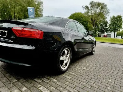 Używany Audi A5 179 KM (131 kW) 2009 Czarny Coupe