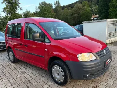 Gebraucht VW Caddy Life 80 PS (58 kW) 2009 Rot Van / Kleinbus