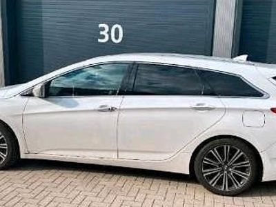 Gebraucht Hyundai i40 140 PS (102 kW) 2016 Weiß Kombi