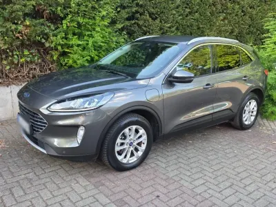 Gebraucht Ford Kuga Titanium 225 PS (165 kW) 2023 Grau SUV