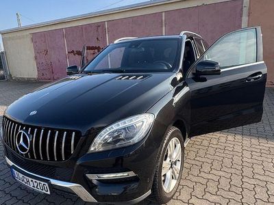 Gebraucht Mercedes ML350 258 PS (189 kW) 2013 Schwarz SUV