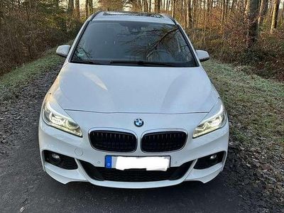 Weiß Gebraucht 2017 BMW 218 M Sport Kombi | 12.250 € (Fairer Preis)