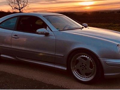 Gebraucht Mercedes CLK320 AMG 218 PS (160 kW) 2001 Silber Coupé