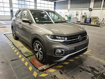 Usata VW T-Cross Style 110 CV (80 kW) 2021 Argento SUV