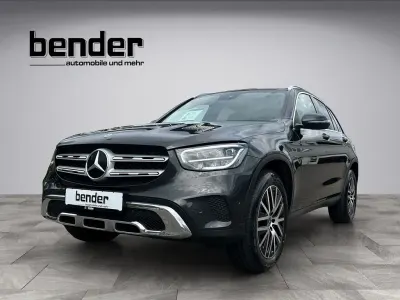 Gebraucht Mercedes GLC300e 194 PS (142 kW) 2021 Grau SUV