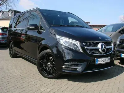 Gebraucht Mercedes V300 AMG 239 PS (175 kW) 2020 Obsidianschwarz metallic Van / Kleinbus