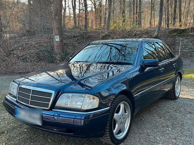 Blau Gebraucht 1994 Mercedes C180 Elegance Limousine | 8.400 €