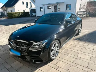 Gebraucht Mercedes C200 AMG line 185 PS (136 kW) 2020 Schwarz Coupé