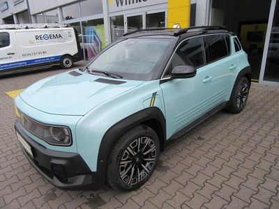 Grün Gebraucht 2025 Renault 4 E-Tech Iconic SUV | 37.950 € (Etwas zu teuer)