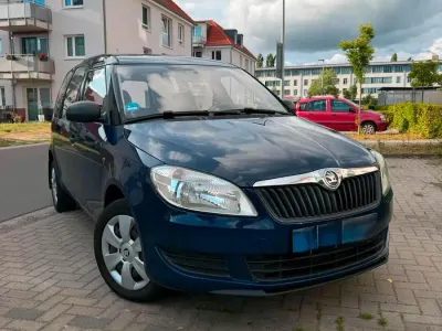 Gebraucht Skoda Roomster 75 PS (55 kW) 2014 Blau Van / Kleinbus