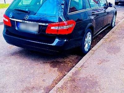 Gebraucht Mercedes 200 136 PS (100 kW) 2011 Schwarz Kombi