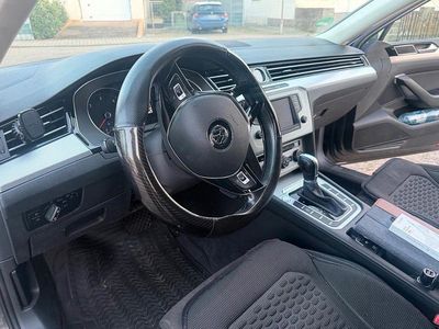 Gebraucht VW Passat Comfortline 150 PS (110 kW) 2016 Grau Kombi