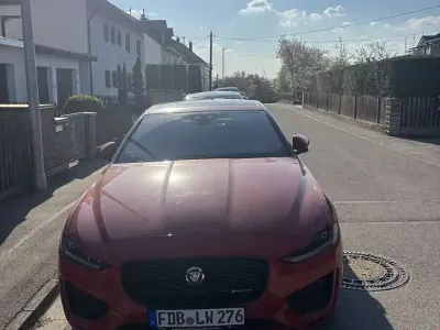 Occasion Jaguar XE R-Dynamic 250 PK (183 kW) 2020 Rood Sedan