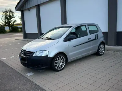 Gebraucht VW Fox 75 PS (55 kW) 2007 Silber Kleinwagen