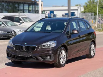 Gebraucht BMW 220 Active Tourer Advantage 192 PS (141 kW) 2017 Braun Van / Kleinbus