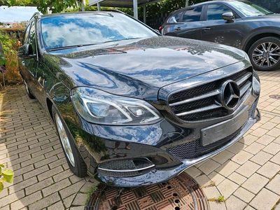 Mercedes E200