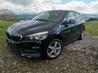 Gebraucht BMW 225 224 PS (164 kW) 2018 Schwarz SUV