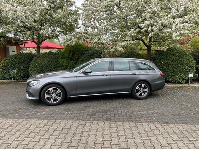 Mercedes E200