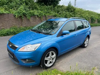 Gebraucht Ford Focus Style 125 PS (91 kW) 2008 Blau Kombi