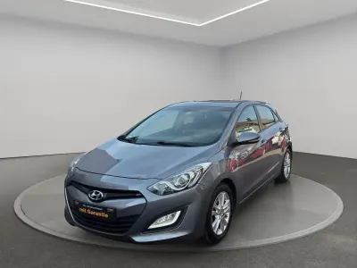 Gebraucht Hyundai i30 Edition 135 PS (99 kW) 2014 Grau Limousine