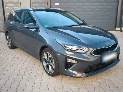 Gebraucht Kia Ceed Sportswagon Platinum Edition 136 PS (100 kW) 2017 Grau Kombi