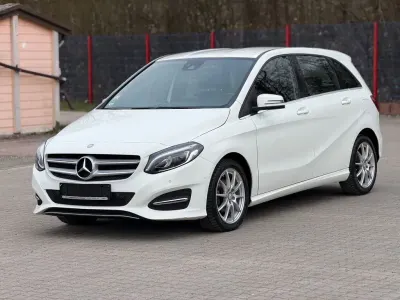 Gebraucht Mercedes B180 109 PS (80 kW) 2016 Weiß Van / Kleinbus