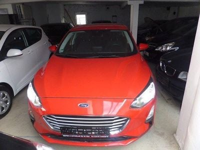 Gebraucht Ford Focus Cool & Connect 125 PS (91 kW) 2020 Rot Limousine