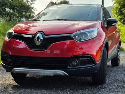 Gebraucht Renault Captur XMOD 90 PS (66 kW) 2016 Rot SUV