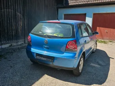 Gebraucht VW Polo 75 PS (55 kW) 2006 Blau Kleinwagen