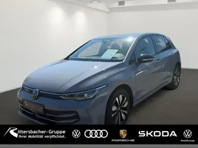 Gebraucht VW Golf VIII Goal 150 PS (110 kW) 2025 Mondsteingrau Limousine