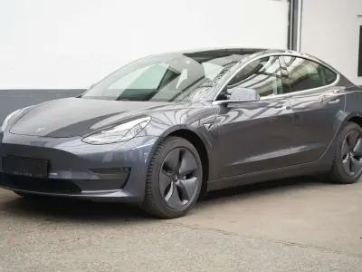 Usata Tesla Model 3 Standard Range 208 kW (283 CV) 2020 Grigio Berlina