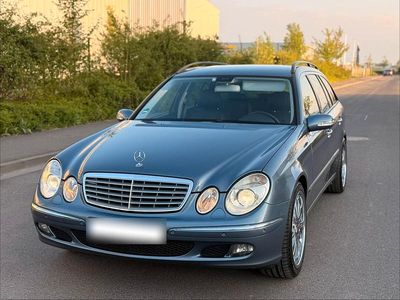 Usata Mercedes E320 224 CV (164 kW) 2006 Blu Station wagon