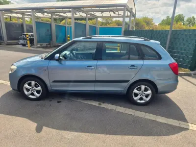 Gebraucht Skoda Fabia Ambiente 105 PS (77 kW) 2008 Blau Kombi