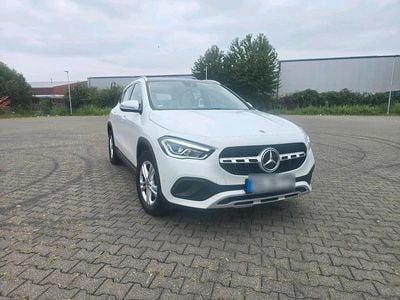 Mercedes GLA250