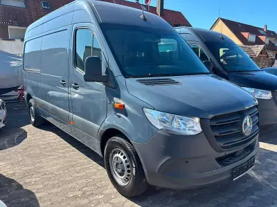 Gebraucht Mercedes E-Sprinter 85 kW (116 PS) 2021 Grau Van