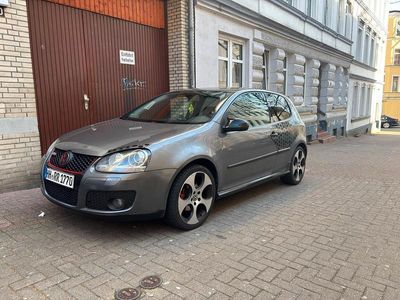 VW Golf V