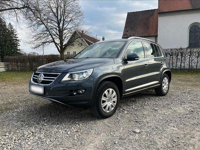 Gebraucht VW Tiguan 170 PS (125 kW) 2010 Grau SUV