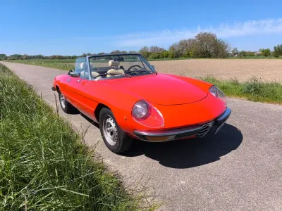 Gebraucht Alfa Romeo Spider Veloce 126 PS (92 kW) 1979 Rot Cabrio