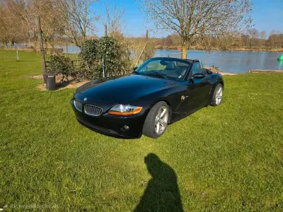 Gebraucht BMW Z4 192 PS (141 kW) 2003 Schwarz Cabrio
