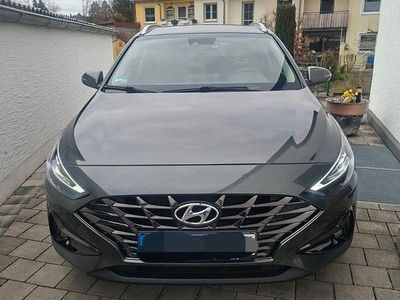 Gebraucht Hyundai i30 110 PS (80 kW) 2023 Grau Kombi