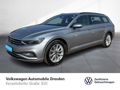 Gebraucht VW Passat Business 200 PS (147 kW) 2023 Pyrit silber metallic Kombi