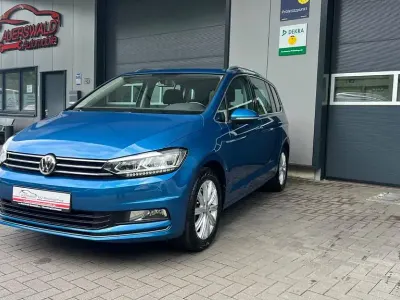 Gebraucht VW Touran Highline 150 PS (110 kW) 2016 Blau Van / Kleinbus