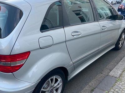 Mercedes 200
