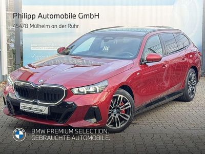 Gebraucht BMW 550e M Sport 489 PS (359 kW) 2025 Dragon fire rot Kombi