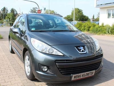 Gebraucht Peugeot 207 Tendance 95 PS (69 kW) 2011 Grau Limousine